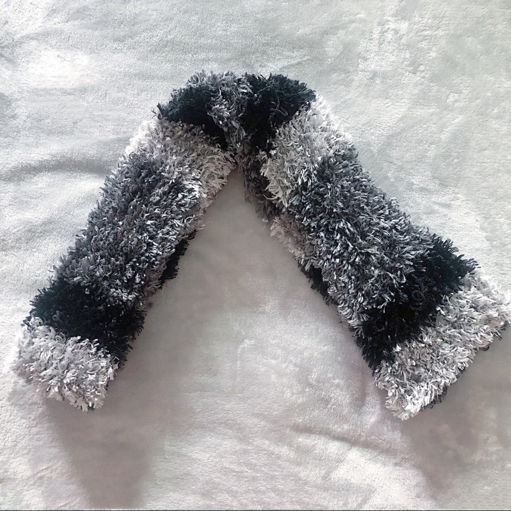 NWOT Black Grey White Striped Fluffy Scarf